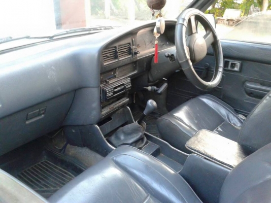 ขายรถยนต์ toyota ไมตี้แวน4ที่นั้ง พ.เพาเวอร์ แอร์เย็น แชชซีสวยเครื่องดี สภาพใช้งานได้เลย เอกสารเล่มทะเบียนพร้อมโอน ช่วงล่างดี ภายในสวย