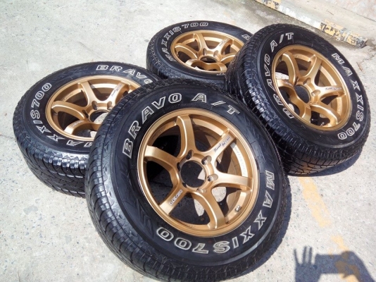 Ienso 17กว้าง8" ทั้ง4 พร้อมยาง265-65-17 ปี12 ดอกนิ่มใช้ยาวๆ ขาย 12500(แถมน็อตRAY1กล่อง) ยุปทุม คลองหลวง 0898128457 ส่งทั่วไทย