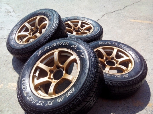 Ienso 17กว้าง8" ทั้ง4 พร้อมยาง265-65-17 ปี12 ดอกนิ่มใช้ยาวๆ ขาย 12500(แถมน็อตRAY1กล่อง) ยุปทุม คลองหลวง 0898128457 ส่งทั่วไทย