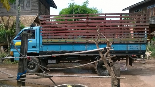 ขาย 6 ล้อ KS เครื่อง 4BB1 ฝาดำ 100 แรงม้า คัสซีใช้ได้ ยาง 8.25/16 ทะเบียนพร้อมโอน ราคาต่อรองได้