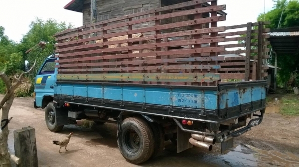 ขาย 6 ล้อ KS เครื่อง 4BB1 ฝาดำ 100 แรงม้า คัสซีใช้ได้ ยาง 8.25/16 ทะเบียนพร้อมโอน ราคาต่อรองได้