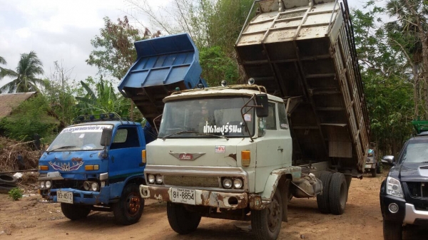 ลดราคา (260,000)) ฮีโน่ KL-300  ดั้ม สภาพพร้อมใช้งาน ภาษีเต็มเล่มพร้อมโอน