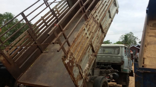 ลดราคา (260,000)) ฮีโน่ KL-300  ดั้ม สภาพพร้อมใช้งาน ภาษีเต็มเล่มพร้อมโอน