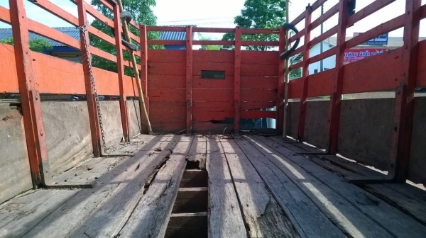 ขาย 6 ล้อราคาถูก ISUZU เครื่อง 4BB1 100 แรงม้า คัสซีใช้ได้ แต่งเกียร์สั้น ทะเบียนเต็มพร้อมโอน ราคาต่อรองได้