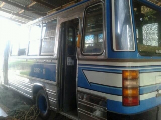 ขายบัส8เมตร เครื่อง6BD1 ปั้มลม เบรคจิฟฟี่ ช่วงล่างFหน้า-หลัง