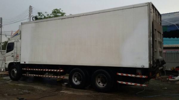 HINO.เมกก้า10ล้อ7,50เมตร.ครัชซีสวยมาก.เครื่องJO8C.ตู้เย็น-30.ทำงานปกติมีลิฟต์ท้ายสภาพสวยพร้อมใช้..