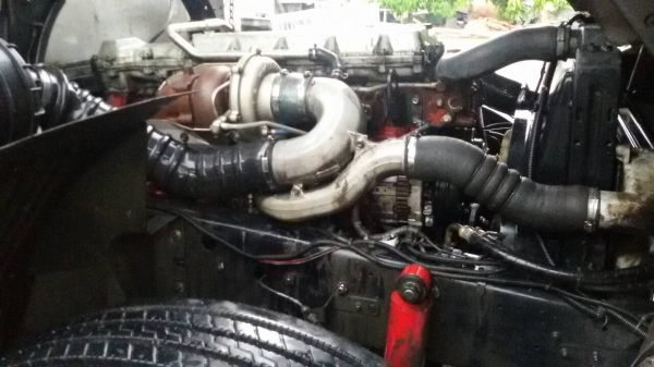 HINO.เมกก้า10ล้อ7,50เมตร.ครัชซีสวยมาก.เครื่องJO8C.ตู้เย็น-30.ทำงานปกติมีลิฟต์ท้ายสภาพสวยพร้อมใช้..