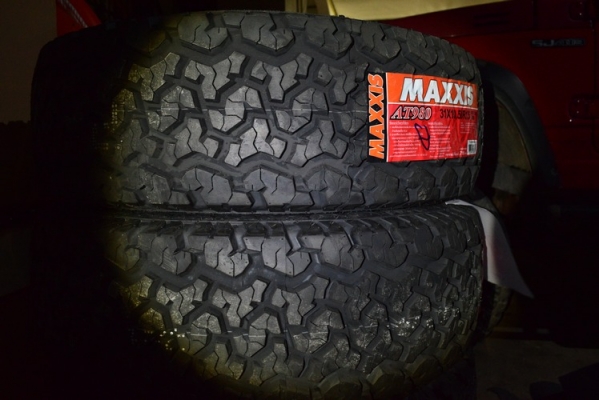 ยางใหม่ Maxxis AT980 31x10.5x15 ปี 2015 เข้ามาอีกชุดครับ ยางใหม่ Maxxis AT980 31x10.5x15 ปี 2015 เข้ามาอีกชุดครับ