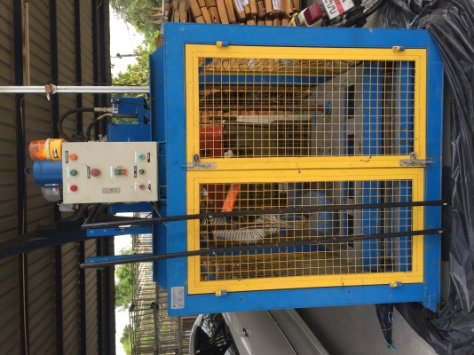 ลดราคาขายเครื่องอัดขยะ 25 ตัน กว้าง 1.50 สูง 1.50 ลึก 1.20 เมตรพร้อมใช้ครับแบบแนวตั้ง