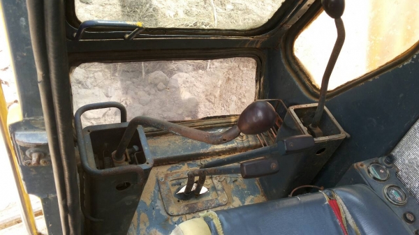 รถแบคโฮ KOMATSU  PC 120 - 2      สนใจติดต่อ  081 - 6079515