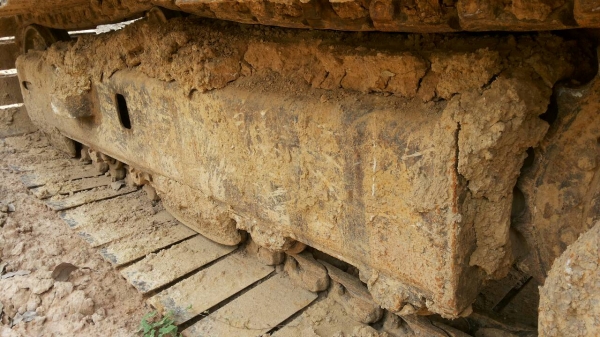 รถแบคโฮ KOMATSU  PC 120 - 2      สนใจติดต่อ  081 - 6079515