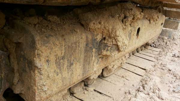 รถแบคโฮ KOMATSU  PC 120 - 2      สนใจติดต่อ  081 - 6079515