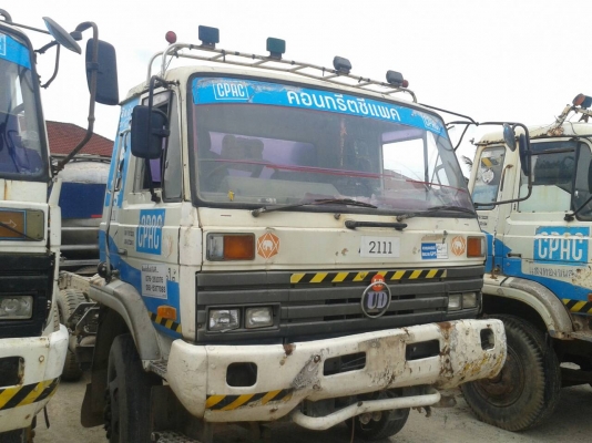 ขายรถบรรทุก 10 ล้อหัวคัสซี NISSAN UD CWM430M 230 แรงม้า มี 5 คันราคาคันละ 460000