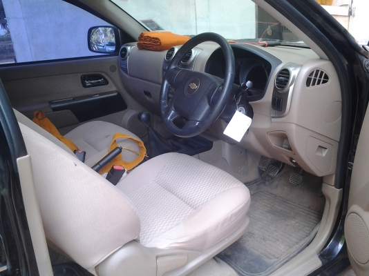 CHEVLORET COROLADO 2.5 4DOOR ตัวสูงครับ รถสวยพร้อมใช้