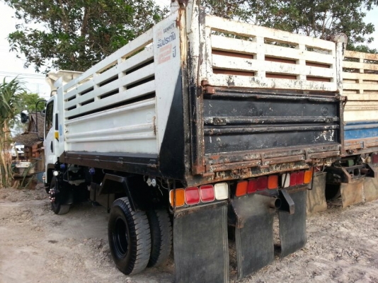 รถอีซูซุ 6 ล้อดั้ม FRR  210 แรงม้า. ปี 54  ( ปลายปี. )   ( รถวิ่ง 6x,xxx กม. )     สนใจติดต่อ   081 - 6079515       (  จัดไฟแนนซ์. ได้ !!  )