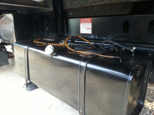 รถอีซูซุ 6 ล้อดั้ม FRR  210 แรงม้า. ปี 54  ( ปลายปี. )   ( รถวิ่ง 6x,xxx กม. )     สนใจติดต่อ   081 - 6079515       (  จัดไฟแนนซ์. ได้ !!  )