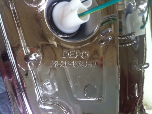 ไฟมุม toyota 4x4  ln-106 ของใหม่ งานไต้หวัน ข้างละ400บาท