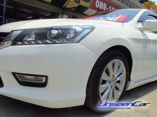 ยี่ห้อ : HONDA ปี : 2013 รุ่น : ACCORD สี : ขาว โฉม : โฉมปี (13-15) เกียร์ : AT รุ่นย่อย : i-VTEC 2.0  เครื่องยนต์ : เบนซิน, 2000 cc แอร์หลัง แอร์ Digital วิทยุ - CD MP3 DVD จอ LCD เซ็นทรัลล็อก กระจกไฟฟ้า กระจกมองข้างปรับไฟฟ้า Airbag เบรก ABS เบาะหนัง
