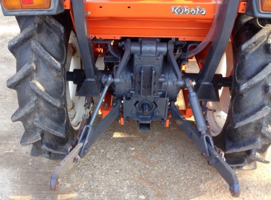 ขายรถไถ Kubota GL-26 (4WD) พร้อมมีดดันหน้า รถพร้อมใช้งานครับ ขายรถไถ Kubota GL-26 (4WD) พร้อมมีดดันหน้า รถพร้อมใช้งานครับ