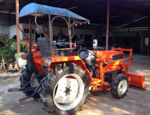 ขายรถไถ Kubota GL-26 (4WD) พร้อมมีดดันหน้า รถพร้อมใช้งานครับ ขายรถไถ Kubota GL-26 (4WD) พร้อมมีดดันหน้า รถพร้อมใช้งานครับ