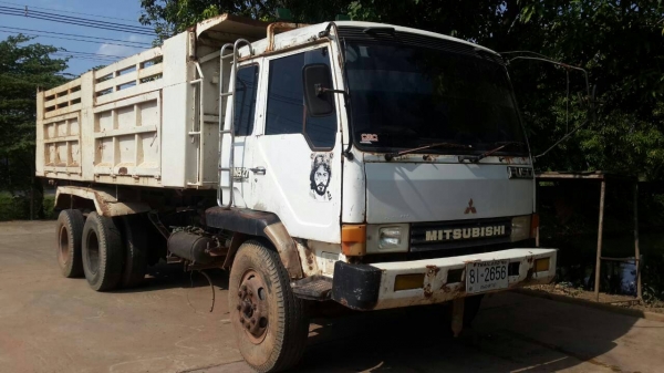 สิบล้อดั้มไอ้หลง FN 527MA 10สปีดร์ เบครใหญ่195แรง2เพา สภาพดีพร้อมใช้งาน ทะเบียนพร้อมโอน