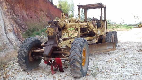 ขายถูกรถเกรดเดอร์ cat สภาพใช้งานปกติ