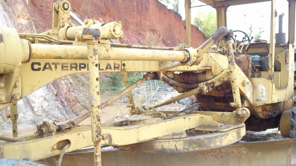 ขายถูกรถเกรดเดอร์ cat สภาพใช้งานปกติ