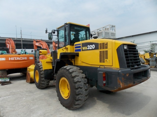 รถตัก KOMATSU WA320-5 เพิ่งมาถึงสดๆๆร้อนๆๆ รถตัก KOMATSU WA320-5 เพิ่งมาถึงสดๆๆร้อนๆๆ
