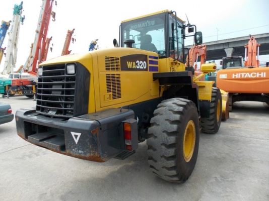 รถตัก KOMATSU WA320-5 เพิ่งมาถึงสดๆๆร้อนๆๆ รถตัก KOMATSU WA320-5 เพิ่งมาถึงสดๆๆร้อนๆๆ