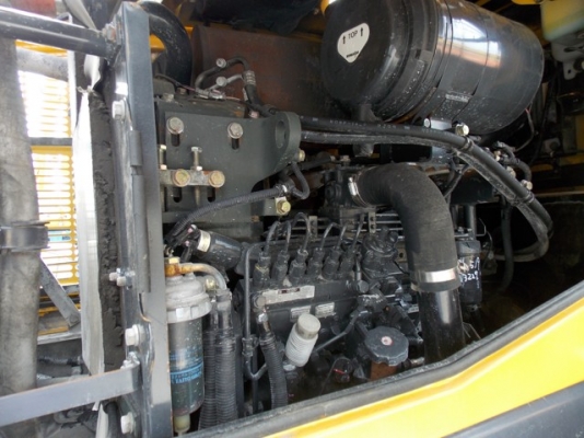 รถตัก KOMATSU WA320-5 เพิ่งมาถึงสดๆๆร้อนๆๆ รถตัก KOMATSU WA320-5 เพิ่งมาถึงสดๆๆร้อนๆๆ