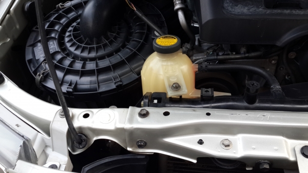 4wD ที่สภาพดี สวย ใช้งานน้อย เกียร์ AUTO ขาย 425,000 บาท