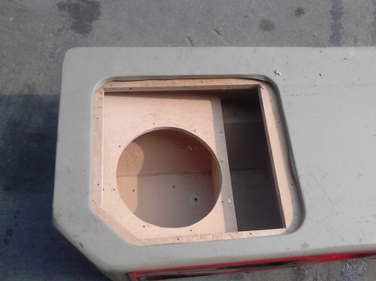 ตู้ลำโพง CAB ยาว 136 CM. กว้าง 48 CM.  TEL.081-427-3941