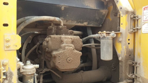 ขายแบคโค KOMATSU PC200-7 เครื่องดี ช่วงล่างดี ไม่เยิ้ม โซ๋ดี บูฒอาร์มดีสวยไม่โหลด คอลโซลภายในครบสวย สภาพพร้อมใช้งาน เอกสารใบอินวอร์ย สนใจโทร 090-8588220คุณนะ 093-3258446คุณบิว ID:narong498 หรือ www.truck.in.th/498 หรือfb:ณรงค์ ซื้อขายรถมือสอง (เว็บไซต์ส่ว