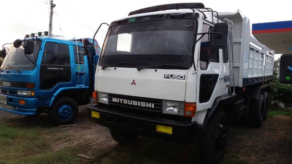 ขายดั้ม2เพลา MITSUBISHI FN527M-A เบรกใหญ่ เครื่อง195แรง พ.เพาเวอร์ เบรกทิฟฟี่ ภายในสวย แอร์เย็น สภาพพร้อมใช้งาน เอกสารพร้อมโอน สนใจโทร 090-8588220คุณนะ 093-3258446คุณบิว ID:narong498 หรือ www.truck.in.th/498 หรือเพจFacebook ณรงค์ ซื้อขายรถมือสอง (เว็บไซต์