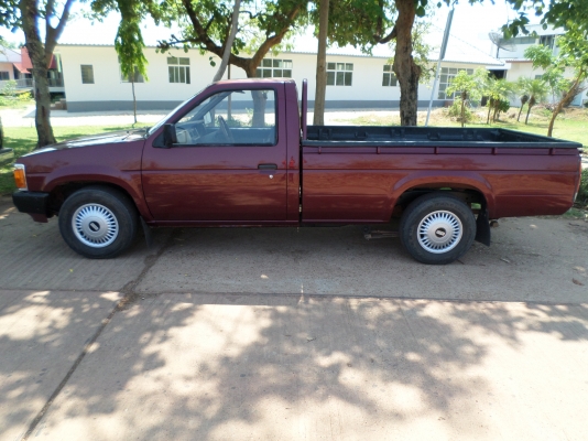 ขายรถกระบะนิสสันบิ๊กเอ็มฝาแดงหัวเดียวปี34...รถบ้านแท้เดิมๆทั้งคันเครื่องดีแน่นๆประหยัดน้ำมันสุดๆครัชชีเดิมไม่มีผุช่วงล่างแน่นๆยางดี4เส้น สีทำมาใหม่สีแดงสวยๆ เอกสารพร้อมโอน...สภาพพร้อมใช้งานขายราคา 89,999 บาท สนใจติดต่อเบอร์ 080-1696651 มาดูรถได้ที่โรงพยาบ