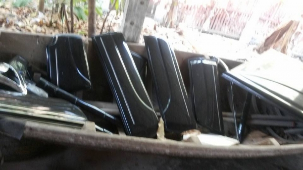 ถูกขาย ชุดแต่งรอบคัน vigo 4 ประตูสภาพไน โทร 0984699609