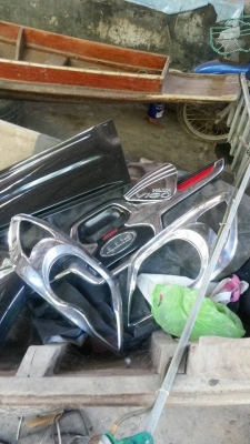 ถูกขาย ชุดแต่งรอบคัน vigo 4 ประตูสภาพไน โทร 0984699609