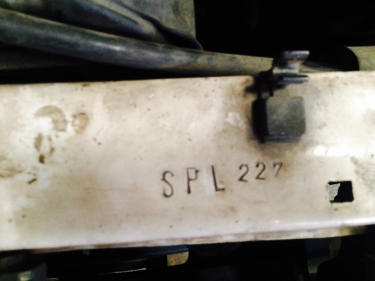 ขาย  isuzu  4ประตูปี93 เครื่องดีเกีนร์ดี เอาไปทำสีอย่างเดียว