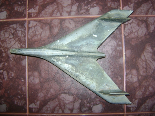 เครื่องบิน  ติดหัวรถ  ถอดจากหัวยาว    ราคา  1,200  บาท