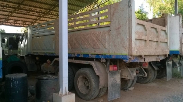 ขาย HINO FM3H สภาพสวยบางเดิม ดั้มสามมิตร คัสซีสวยตลอดเส้น เครื่องเดิม HO7D 195 แรงม้า เกียร์เดิม สโลว์เดิม ยางเต็ม ทะเบียนพร้อมโอน จัดแนนซ์ให้ด้วยครับ