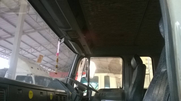 ขาย HINO FM3H ดั้มสามมิตร คัสซีสวยตลอดเส้น เครื่องเดิม HO7D 195 แรงม้า เกียร์เดิม สโลว์เดิม ยางเต็ม ทะเบียนพร้อมโอน จัดแนนซ์ให้ด้วยครับ