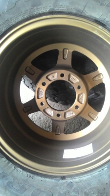 ขายล้อ TE37 พร้อมยาง Mud 265/75R16 สวยๆ