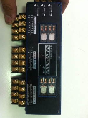 AUDIO RELEY SELECTOR รีเลย์ ใช้เครื่องเล่น2ตัวในรถ มือ2 ญี่ปุ่น