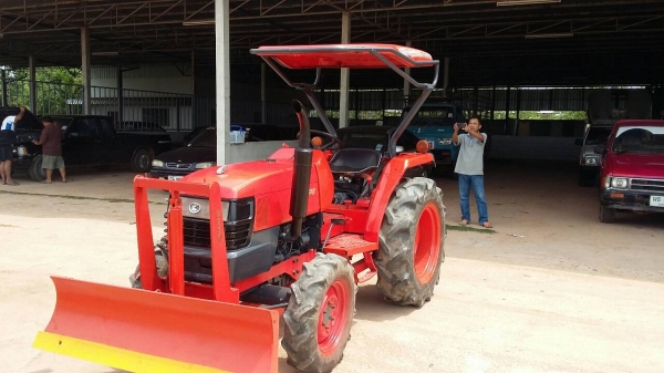 kobota ปี51 34แรง พร้อมใช้งาน ถูกๆ 225000