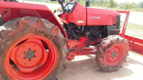 kobota ปี51 34แรง พร้อมใช้งาน ถูกๆ 225000