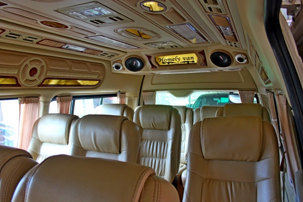 ขายรถตู้โตโยต้าแต่ง VIP ปี 2014 สภาพสวย