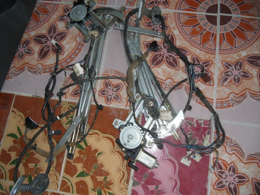 ชุดกระจกไฟฟ้าดีแม็ก-เชฟ