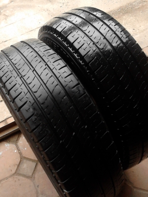 195R14 MICHELIN AGILIS  ยางสวย ดอกหนา ไม่มีปะ มี 2 เส้น โทร.081-427-3941