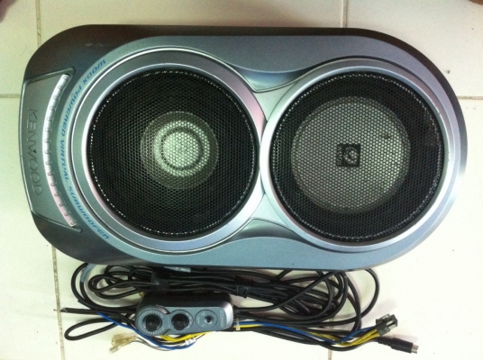 SUB BOX KENWOOD KSC-WX1 ยาว 42ซม กว้าง20ซม สูง11ซม มือ2 ญี่ปุ่น