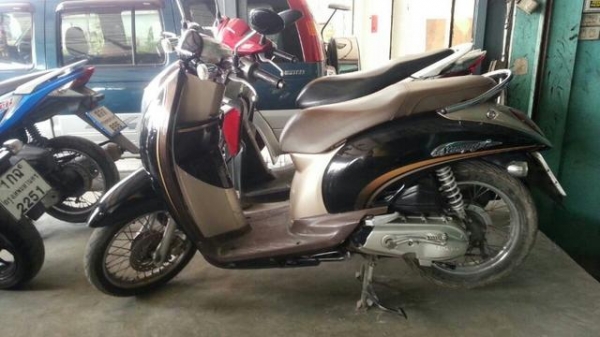 honda scoopy 110i น้ำตาลดำ ปี53 วิ่งน้อย 18000